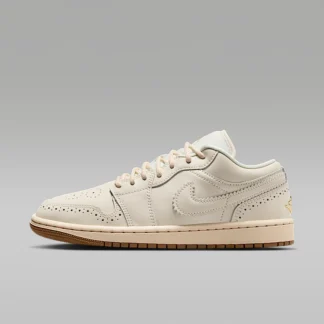 Эмэгтэй загварын Air Jordan 1 Low SE спорт гутал