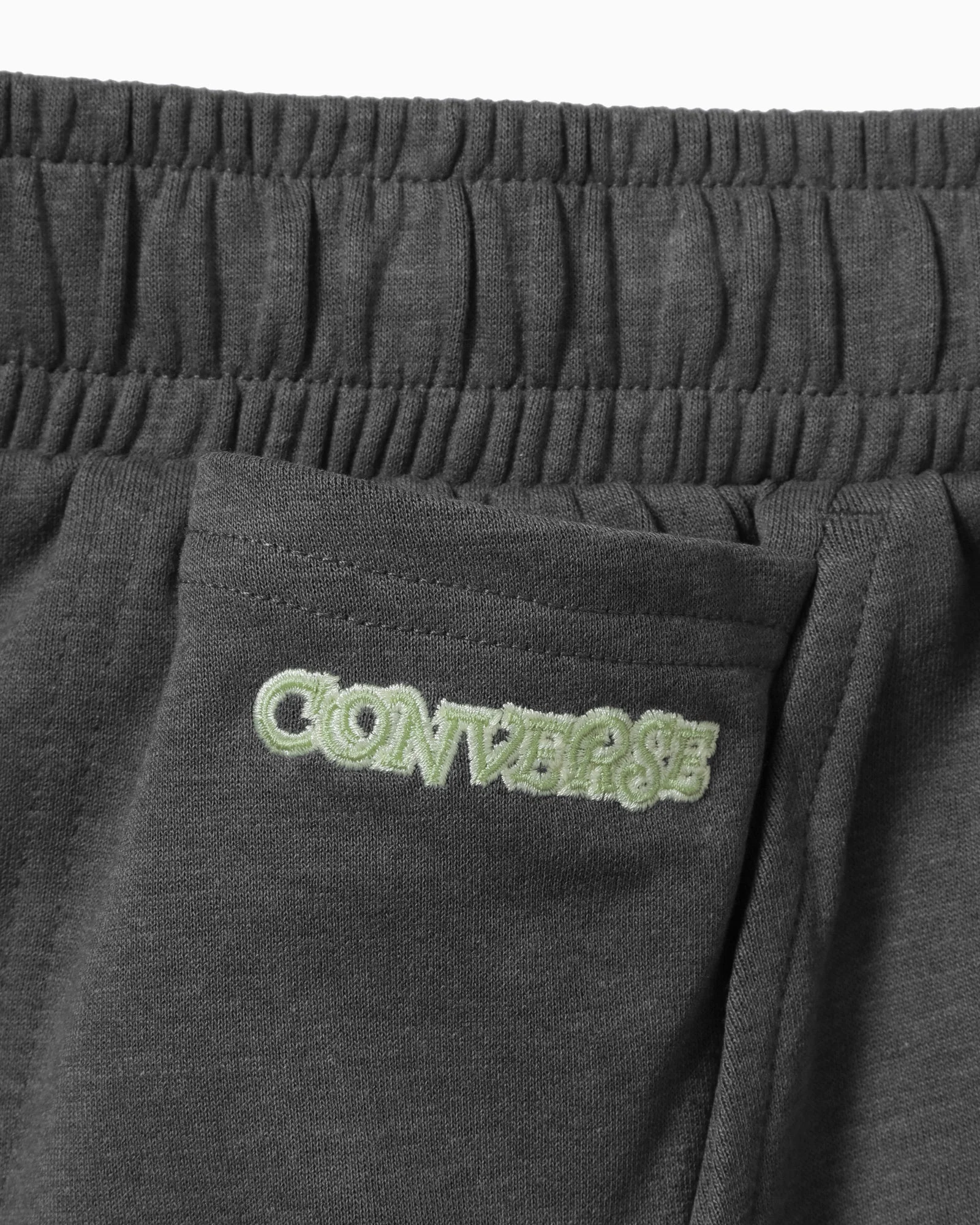 Converse Хажуугийн халаастай богино өмд - Image 4