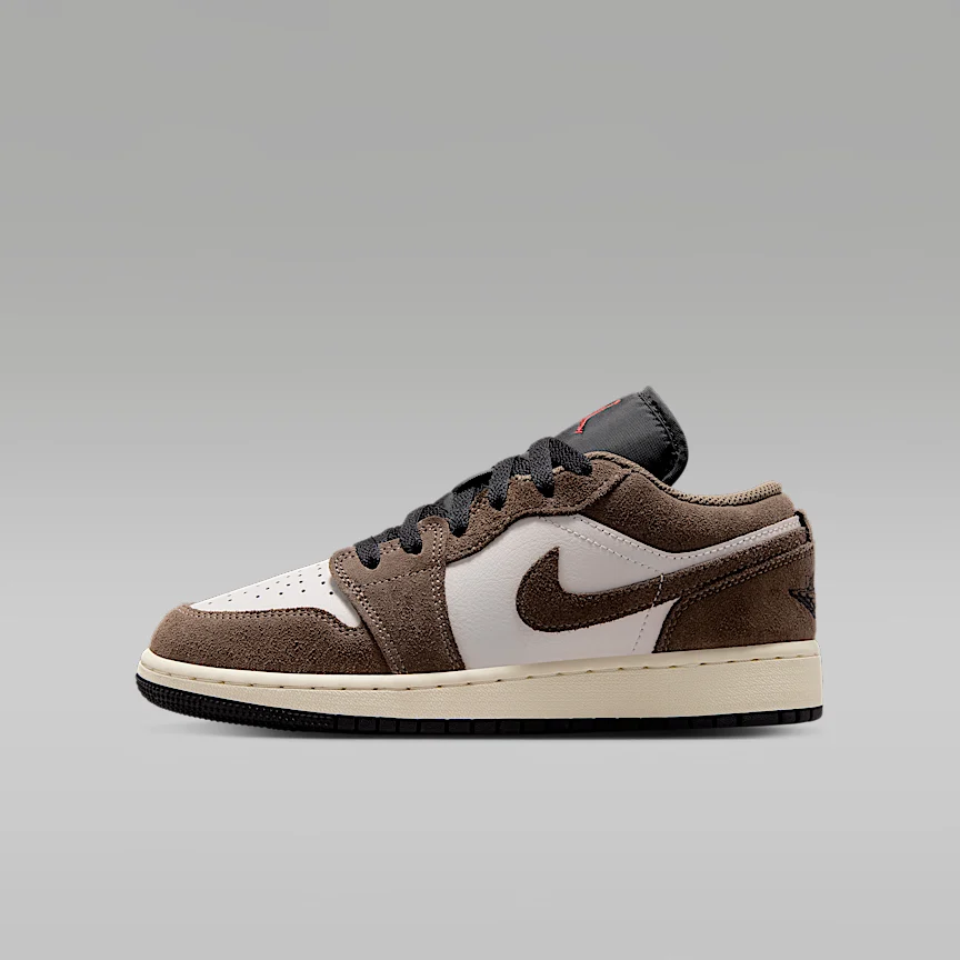 NIKE Air Jordan 1 LOW — Junior Shoes
