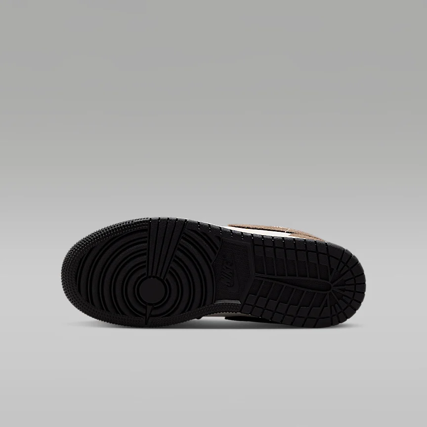 NIKE Air Jordan 1 LOW — Junior Shoes - Image 2