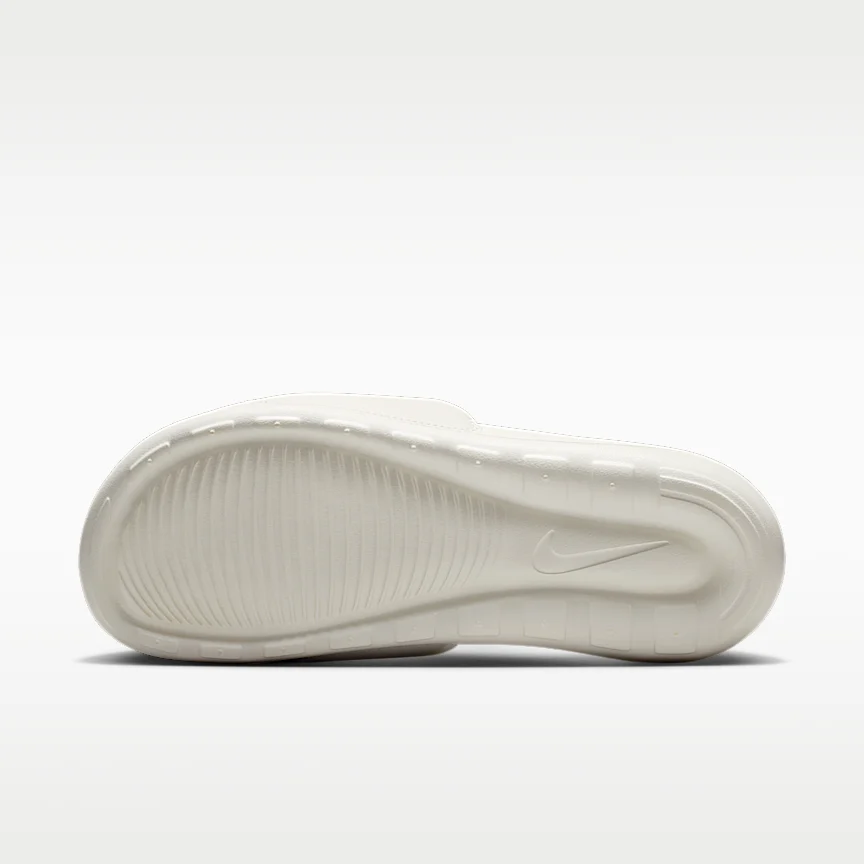 NIKE ビクトリー ワン — ウィメンズスライド - Image 3