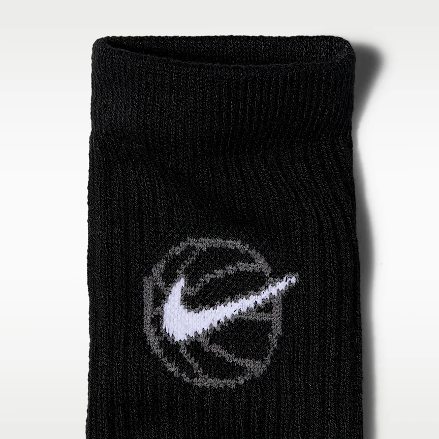 NIKE Everyday Crew — Basketball Socks (3 Pairs) - Image 2