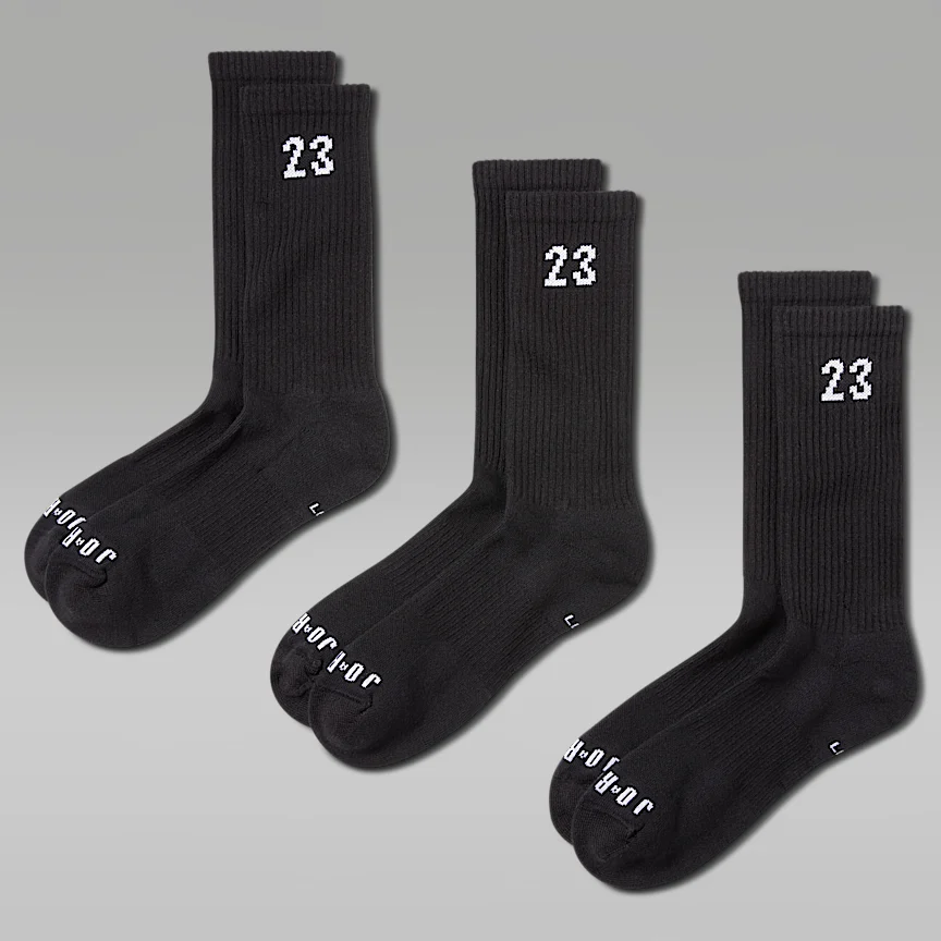 NIKE Jordan Essentials — Crew Socks (3 Pairs)