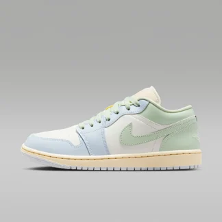 NIKE Air Jordan 1 LOW — Women's Shoes