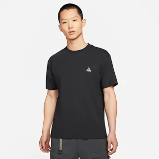 NIKE ACG — ショートスリーブ Tシャツ