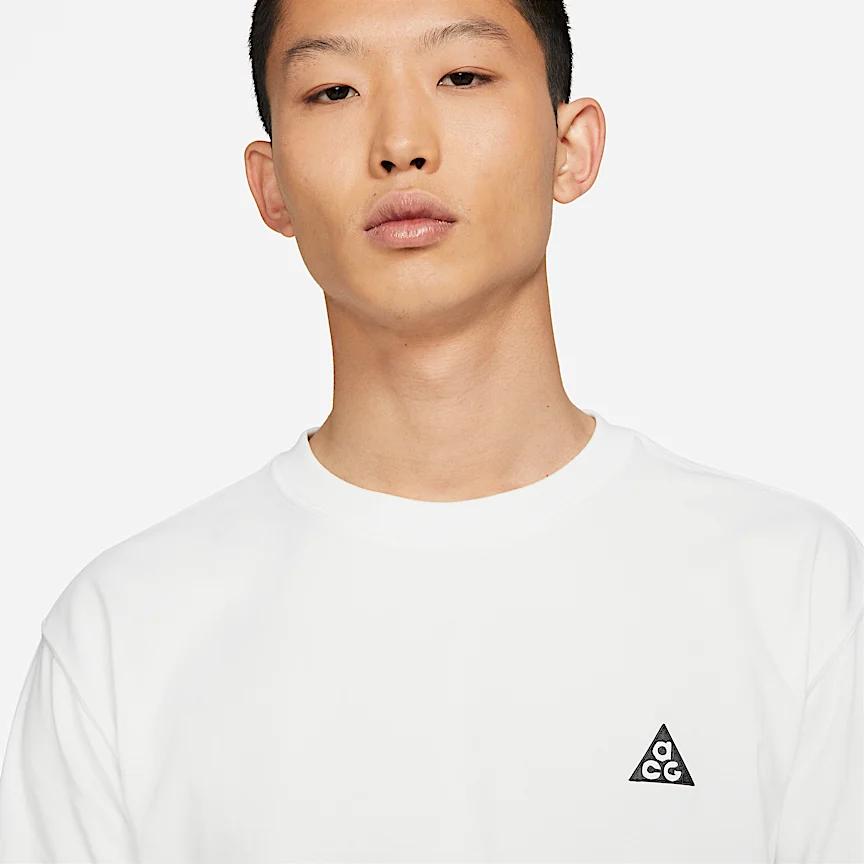 NIKE ACG — ショートスリーブ Tシャツ - Image 3