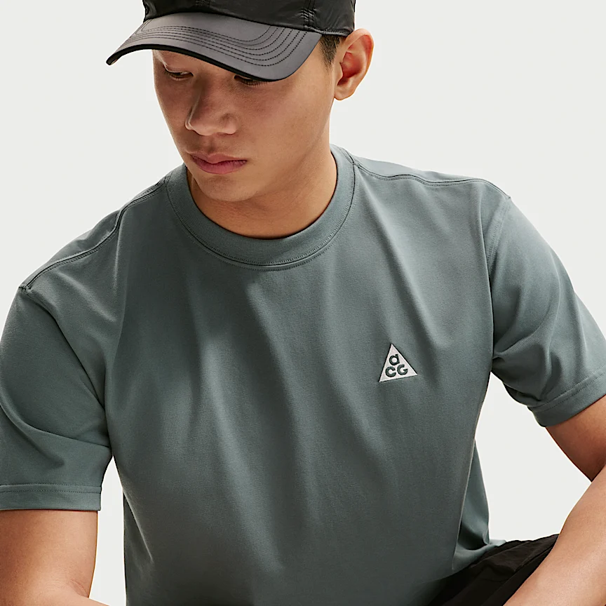 NIKE ACG — ショートスリーブ Tシャツ - Image 3