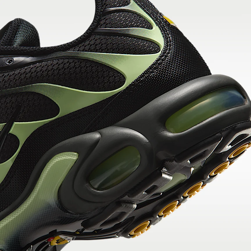 NIKE エア マックス プラス — メンズシューズ - Image 8