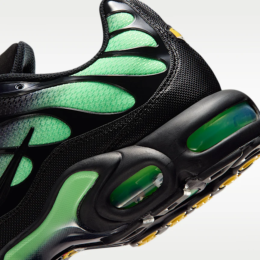 NIKE エア マックス プラス — メンズシューズ - Image 8