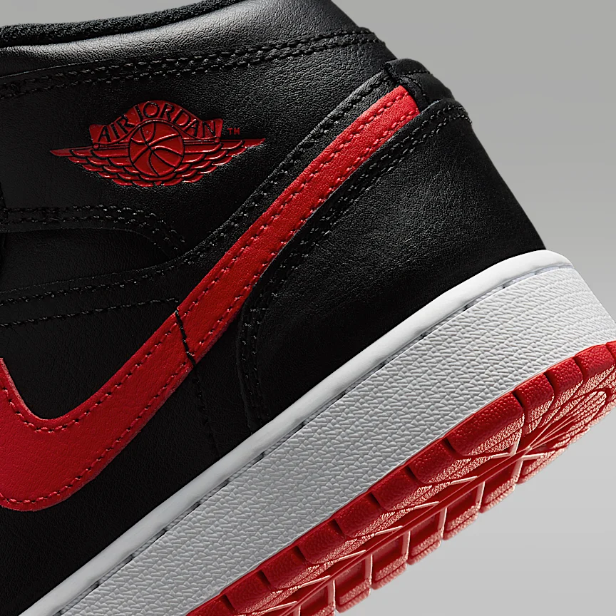 NIKE Air Jordan 1 Mid — Big Kids' Shoes - Image 8