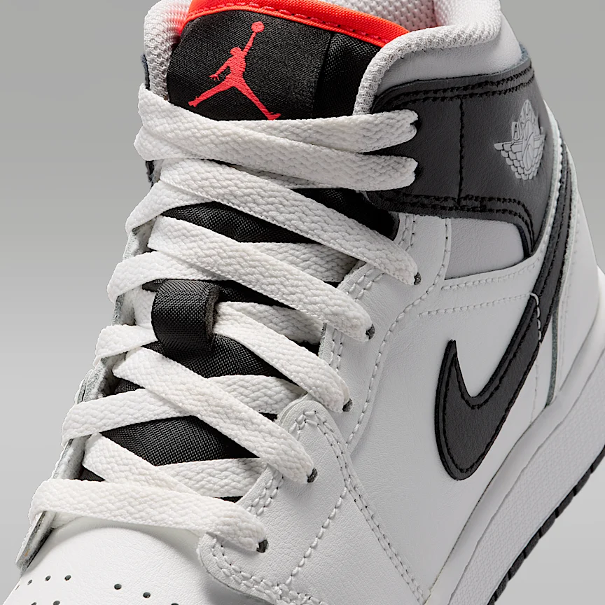 NIKE Air Jordan 1 MID — Junior Shoes - Image 7