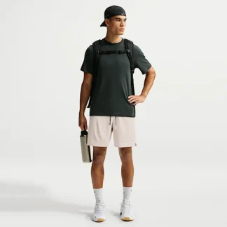 NIKE アンリミテッド — メンズ Dri-FIT 18cm バーサタイル ショートパンツ