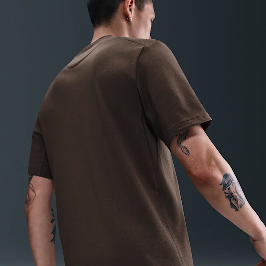 NIKE Dri-FIT プライマリー — メンズ トレーニング Tシャツ - Image 2