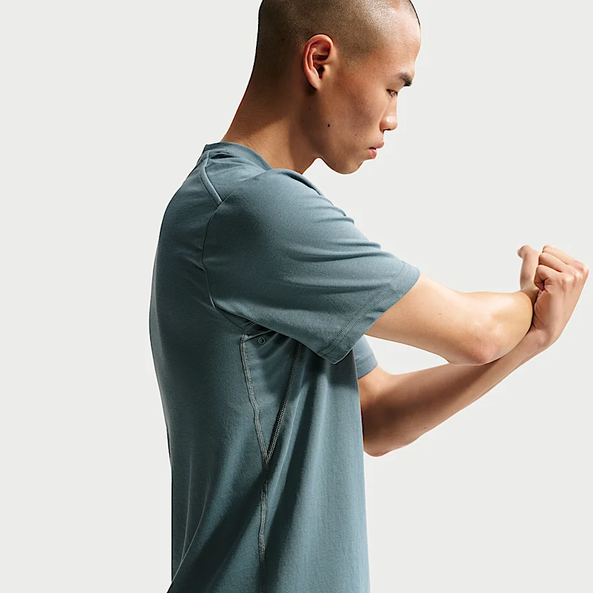NIKE Dri-FIT プライマリー — メンズ トレーニング Tシャツ - Image 2