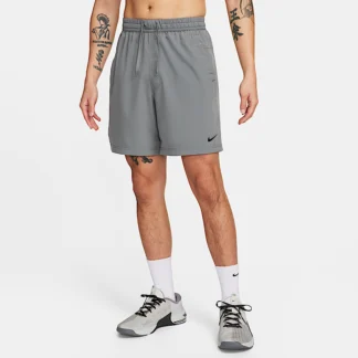NIKE Dri-FIT フォーム — メンズ 18cm バーサタイル ショートパンツ