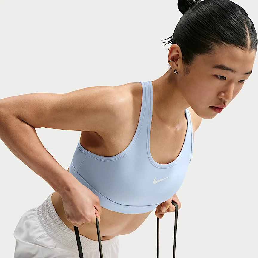 NIKE スウッシュ ミディアムサポート — ウィメンズ パッディド スポーツブラ - Image 3