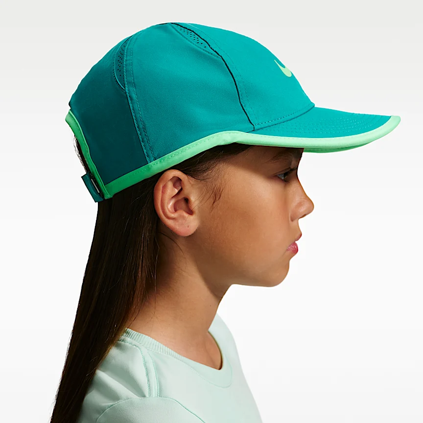 NIKE Dri-FIT Club — Kids' Unstructured Featherlight Cap - Image 4