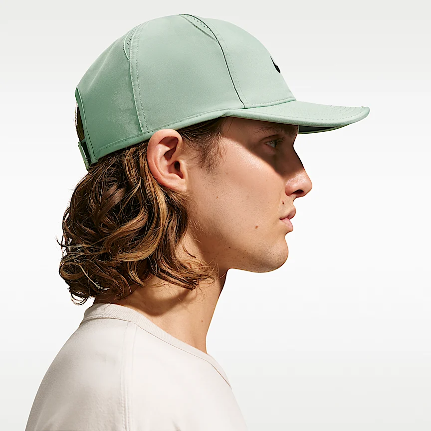 NIKE Dri-FIT Club — Unstructured Featherlight Cap - Image 2