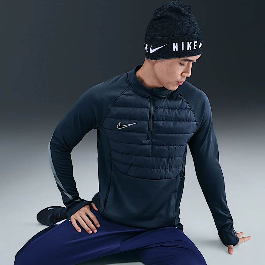 NIKE アカデミー ウィンター ウォリアー — メンズ Therma-FIT 1/2ジップ サッカートップ - Image 3