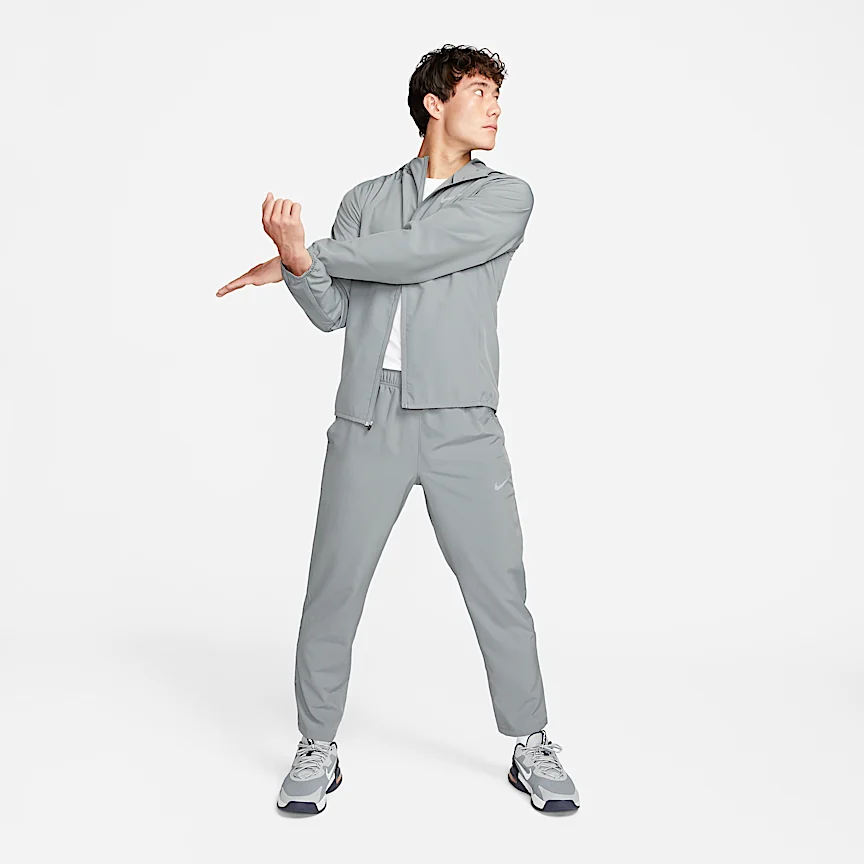 NIKE フォーム — メンズ Dri-FIT オープンヘム バーサタイル パンツ - Image 5