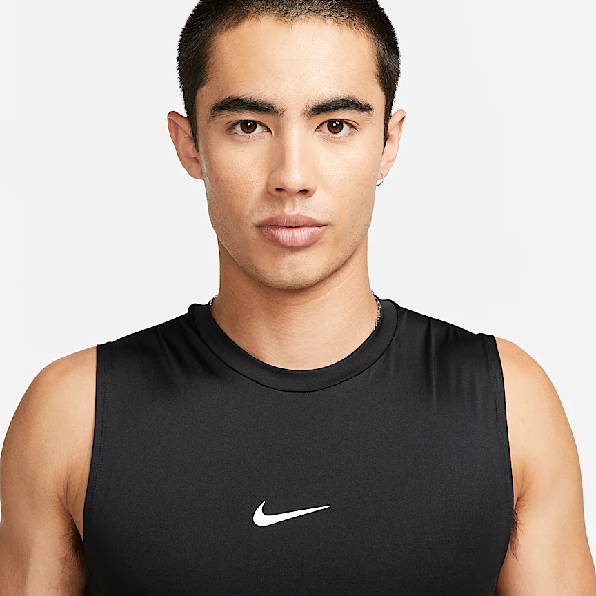 NIKE Pro — Men's Dri-FIT Taito Sleeveless FitnessTop - Image 3