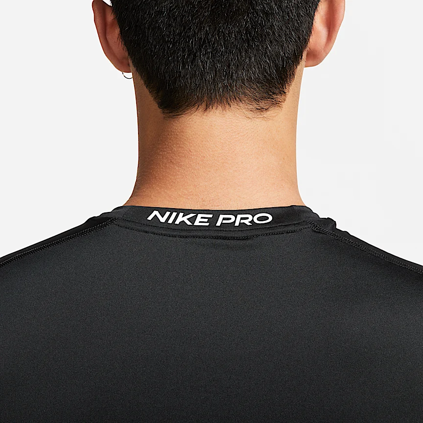 NIKE Pro — Men's Dri-FIT Taito Sleeveless FitnessTop - Image 4