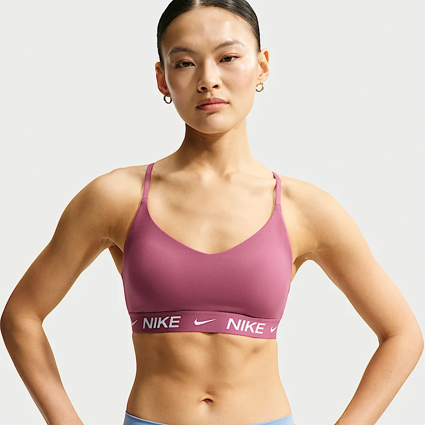 NIKE インディ ライトサポート — ウィメンズ パッディド アジャスタブル スポーツブラ