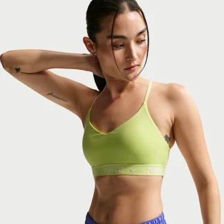 NIKE インディ ライトサポート — ウィメンズ パッディド アジャスタブル スポーツブラ
