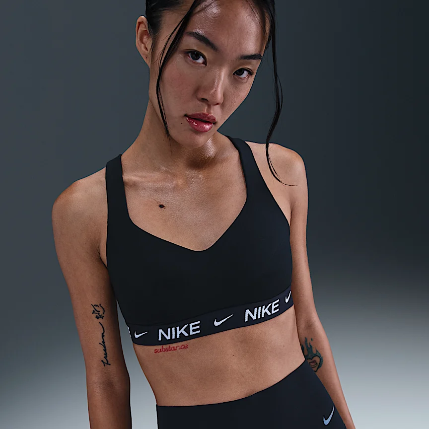 NIKE インディ ハイ サポート — ウィメンズ パッディド アジャスタブル スポーツブラ