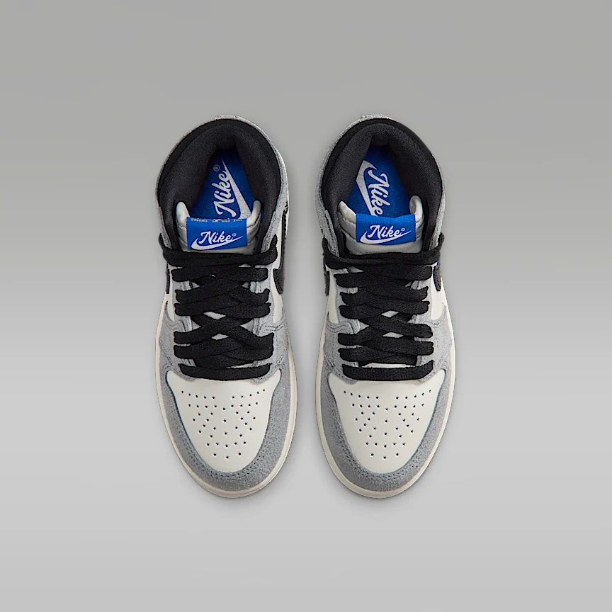 NIKE Jordan 1 Retro HIGH OG "Black & White" — Little Kids' Shoes - Image 4
