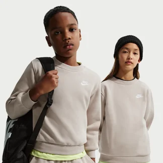 NIKE スポーツウェア クラブ フリース — ジュニアスウェットシャツ