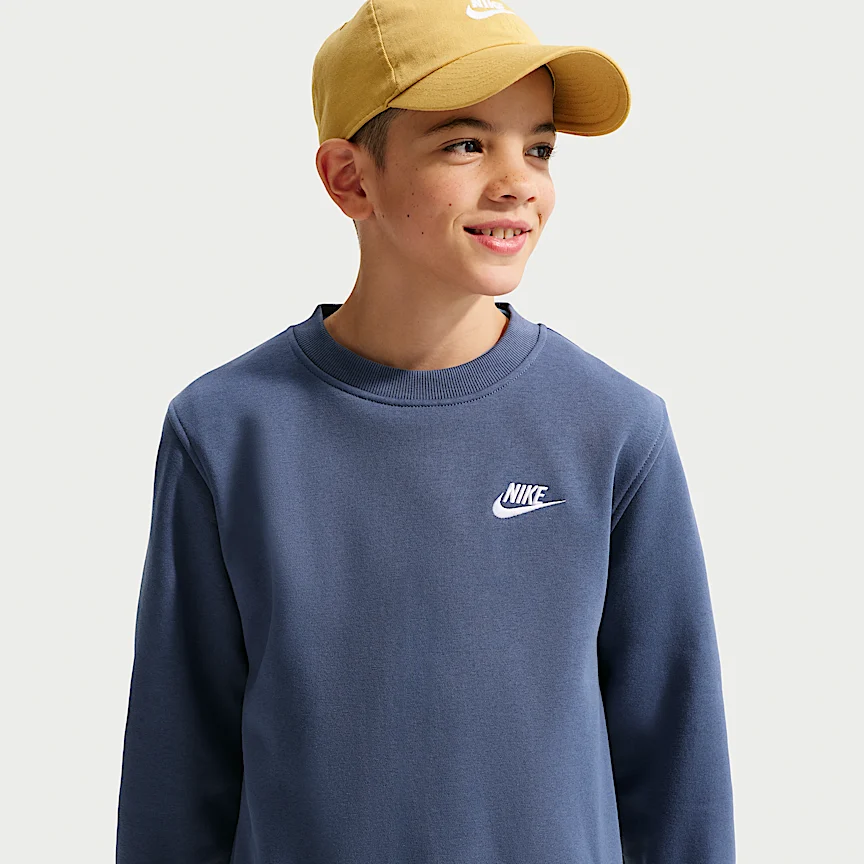 NIKE Sportswear Club Fleece — Junior Sweatshirt - Image 3