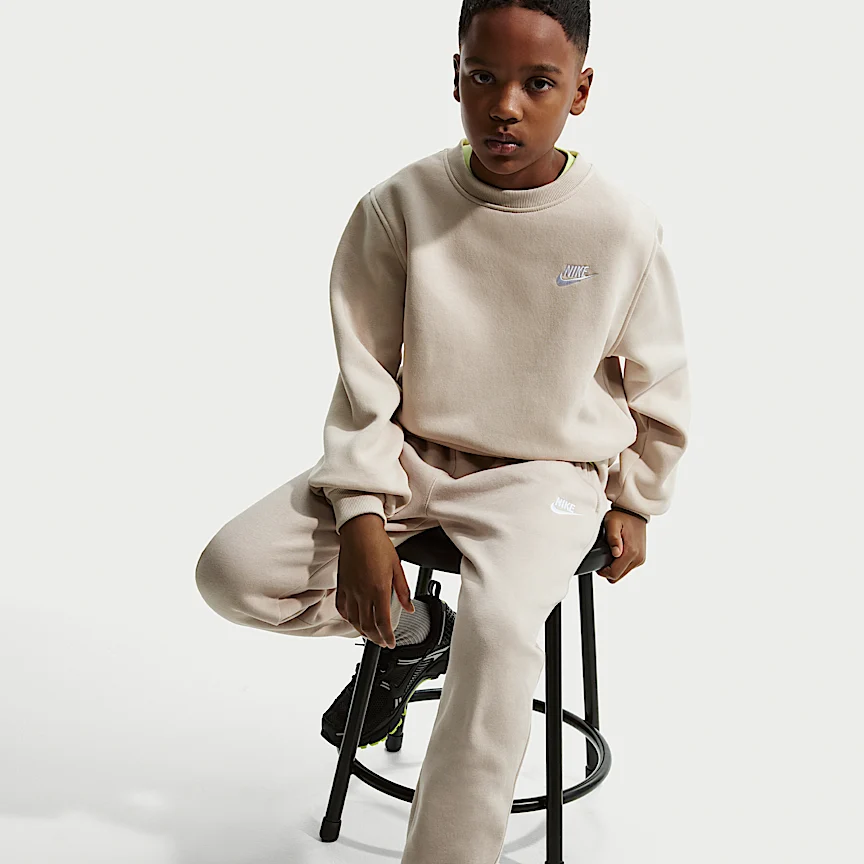 NIKE Sportswear Club Fleece — Junior Joga - Image 4