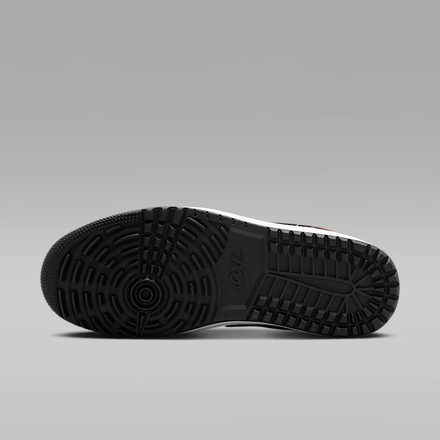 NIKE Air Jordan Mule — Golf Shoes - Image 2
