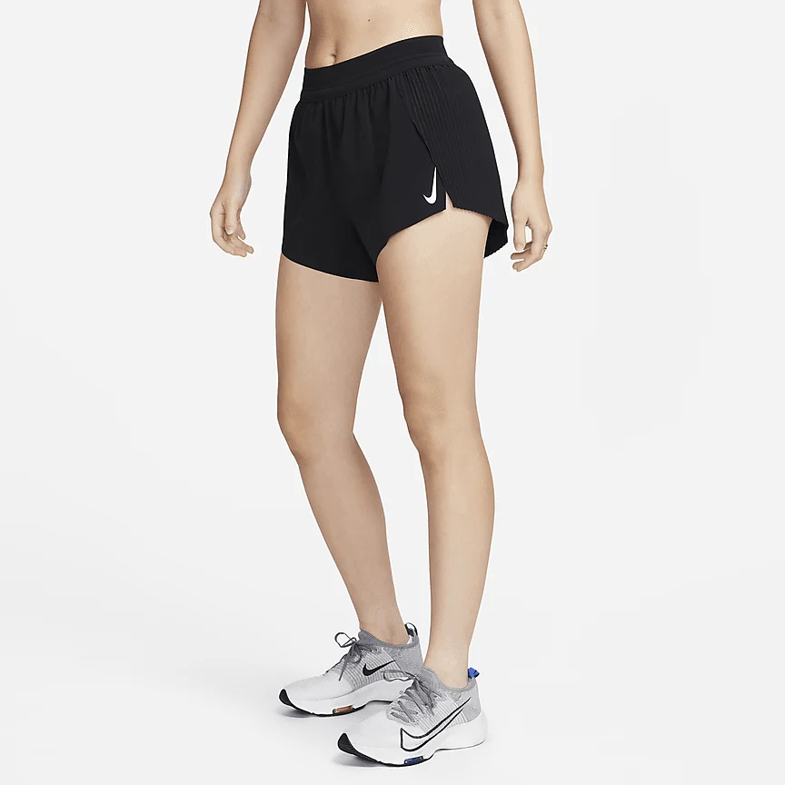 NIKE エアロスイフト — ウィメンズ Dri-FIT ADV ミッドライズ 8cm ランニングショートパンツ (インナー付き)
