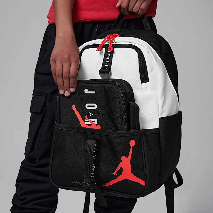 NIKE Air Max — Junior Backpack (18L) Ando RunChiBag (3L)