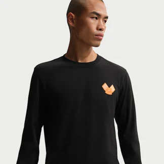 NIKE Sportswear — Long-Sleeve T-Shirt