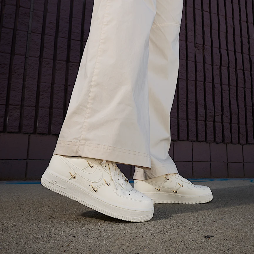 NIKE エア フォース 1 ’07 LX — ウィメンズシューズ - Image 2