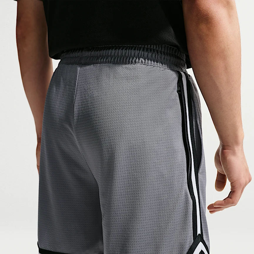 NIKE DNA — メンズ Dri-FIT 15cm バスケットボールショートパンツ - Image 3