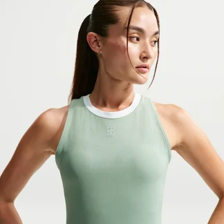 NIKE コート アドバンテージ — ウィメンズ Dri-FIT テニスタンクトップ