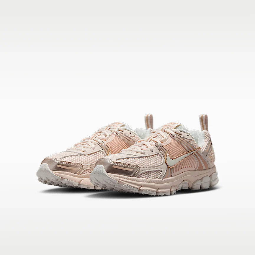 NIKE Vomero 5 — Big Kids' Shoes with Reflective Accents - Image 5