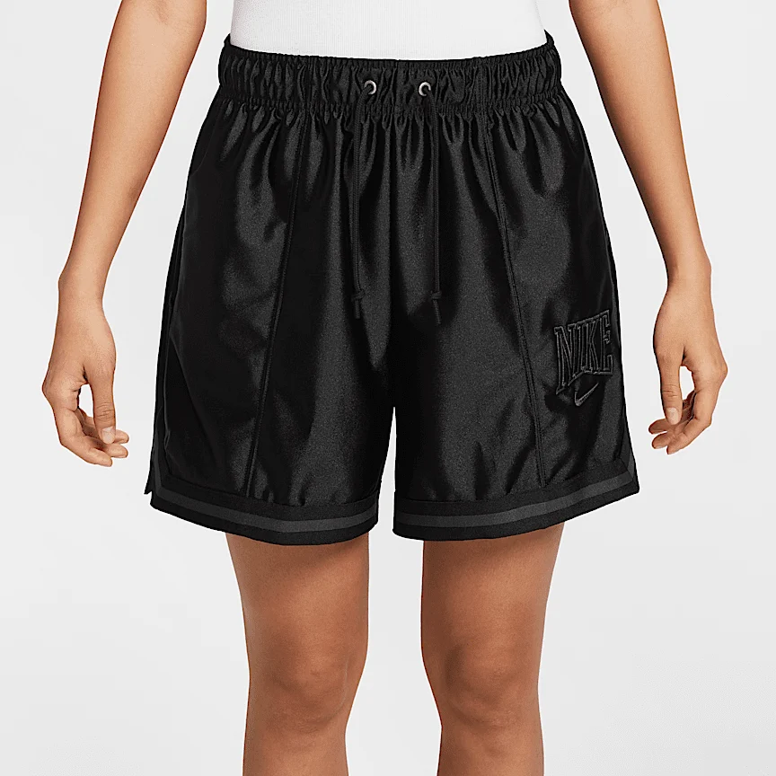 NIKE スポーツウェア — ウィメンズ ルーズ ミッドライズ グラフィック ショートパンツ - Image 2