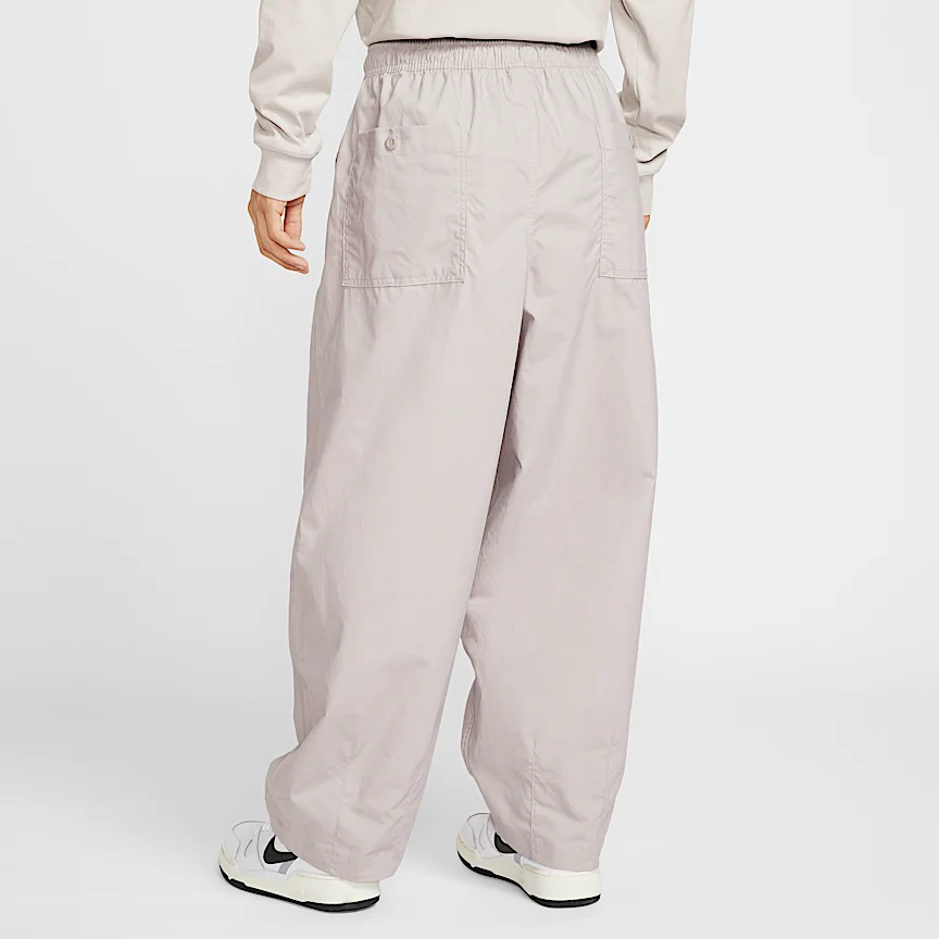 NIKE クラブ — メンズ バルーン パンツ - Image 2