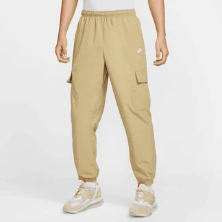 NIKE クラブ — メンズ ウーブン カーゴ パンツ