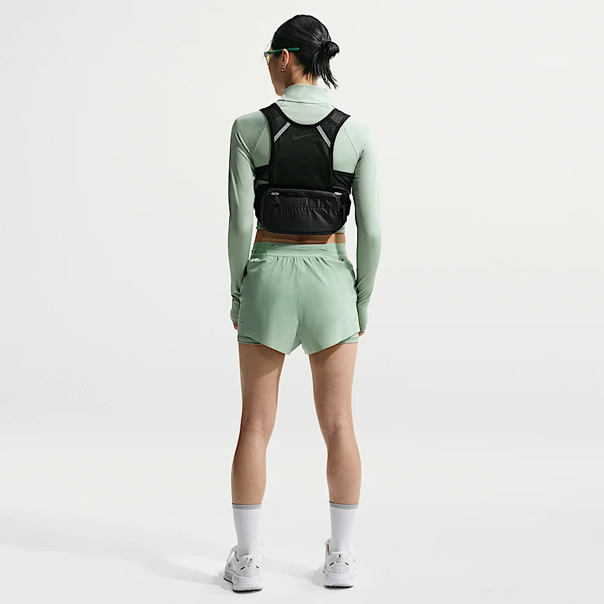 NIKE スウィフト — ウィメンズ Dri-FIT ミッドライズ 2イン1 ランニングショートパンツ - Image 5