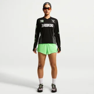 NIKE スウィフト — ウィメンズ Dri-FIT ミッドライズ 2イン1 ランニングショートパンツ