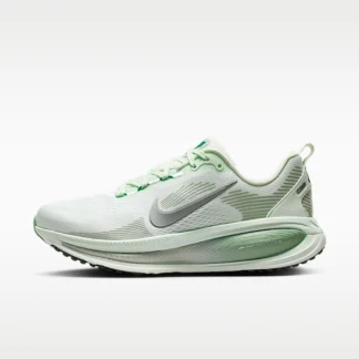 NIKE Vomero 18 — Women's Road Running Shoes