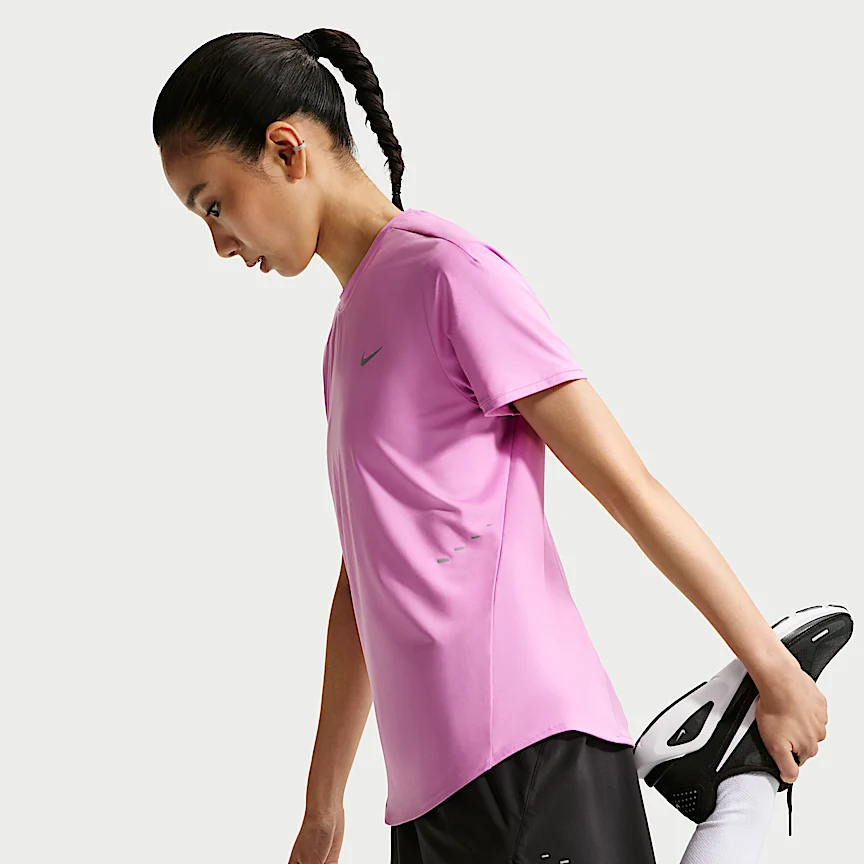 NIKE スウィフト — ウィメンズ Dri-FIT ショートスリーブ ランニングトップ - Image 3