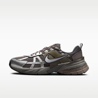 NIKE V2K ラン — メンズシューズ