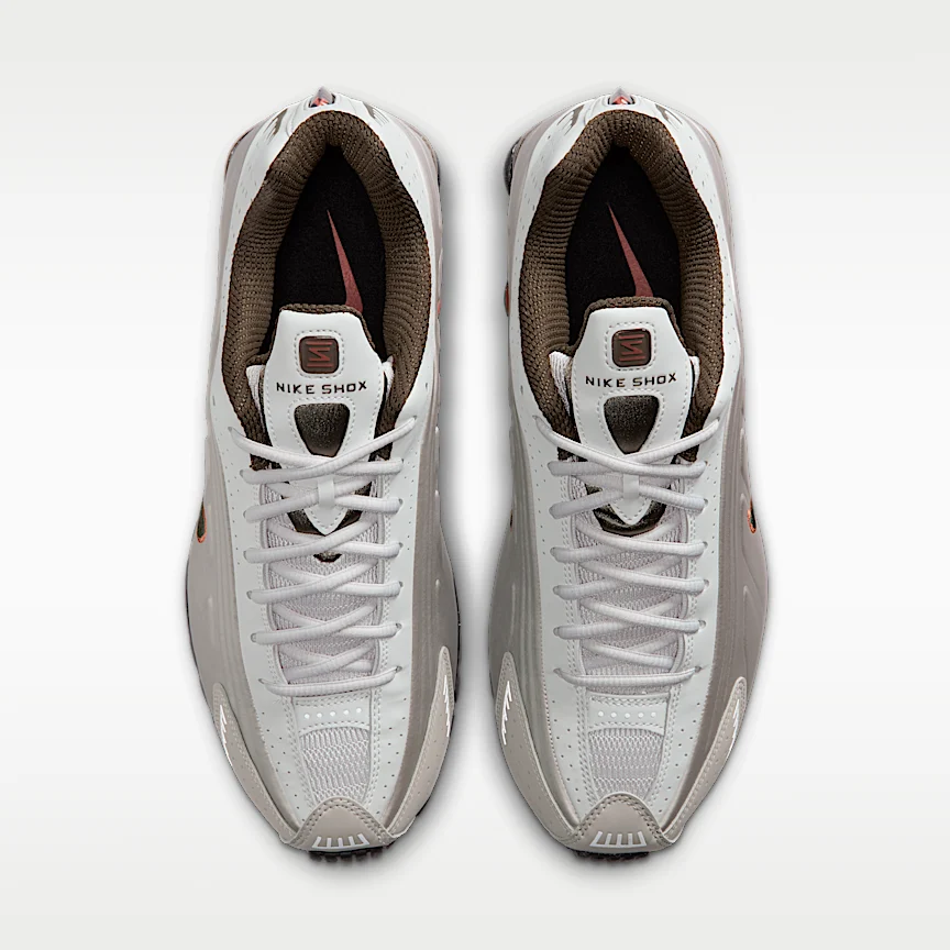 NIKE ショックス R4 — メンズシューズ - Image 4